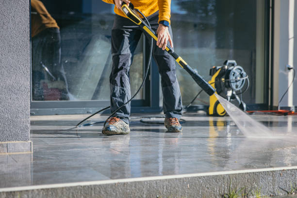 Post-Construction Pressure Washing in Peosta, IA